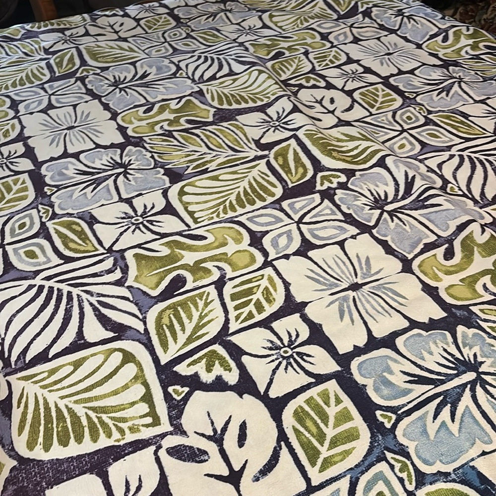 Tommy Bahama table cloth
